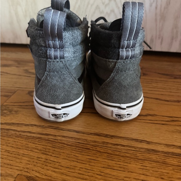 VANS sk8 high top Like New. Unisex 7 Men’s/8.5 Women’s Grey with Black 🩶🖤 - Picture 4 of 5